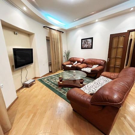יירבאן Amigo Guest House מראה חיצוני תמונה
