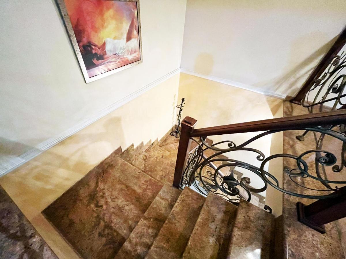יירבאן Amigo Guest House מראה חיצוני תמונה